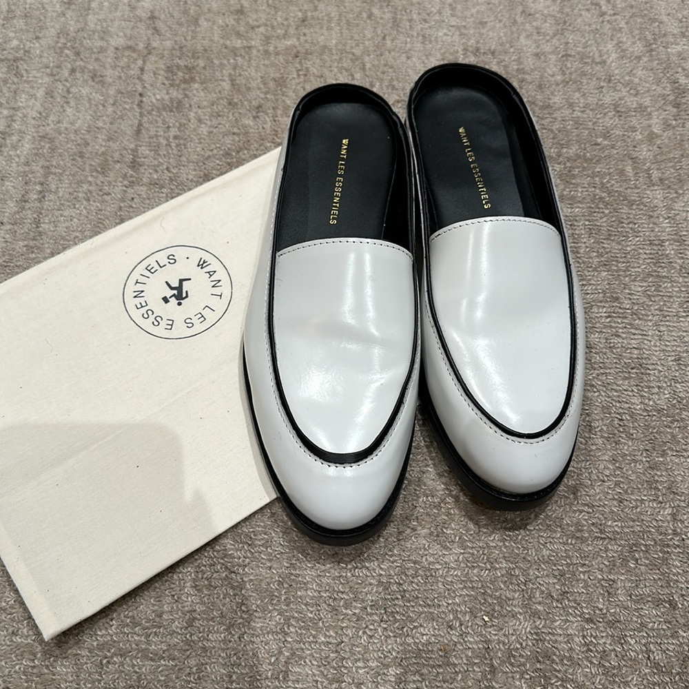 WANT Les Essentials White & Black Leather Loafer